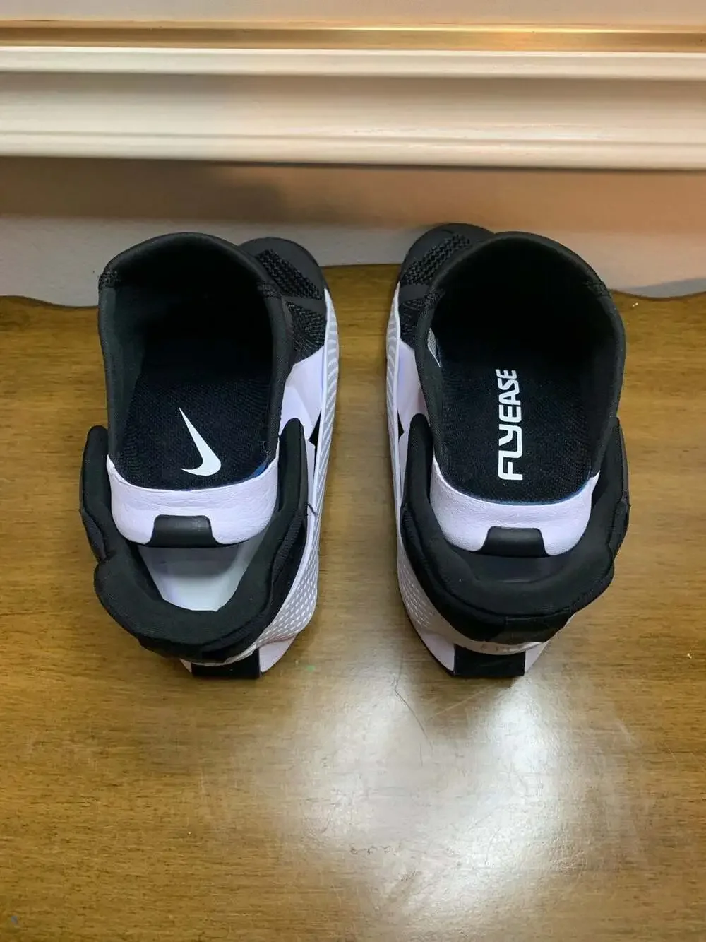 Nike Go FlyEase Women Size 5.5
